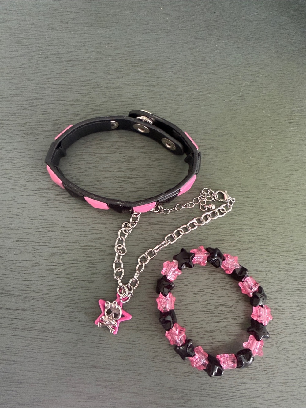 Hot Topic Pink & Black Star Charm Bracelet Set
